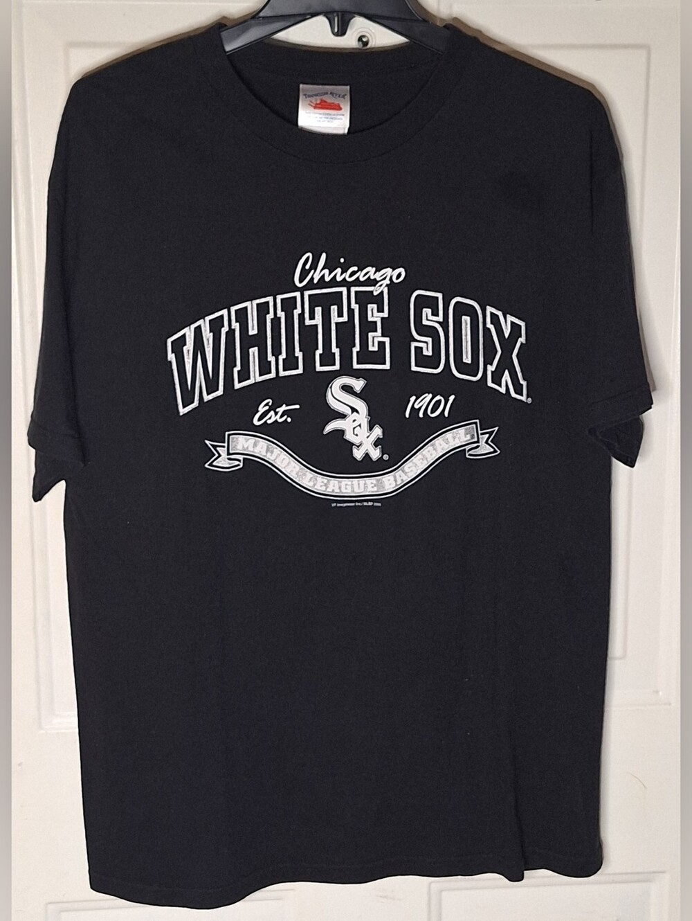 Like New Chicago White Sox T-Shirt~MLB Baseball Tee~Tennessee River~Large
